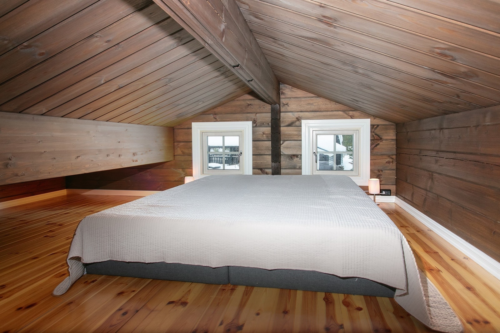 Hems med soveplasser - adkomst via trapp fra entre Galleribilde