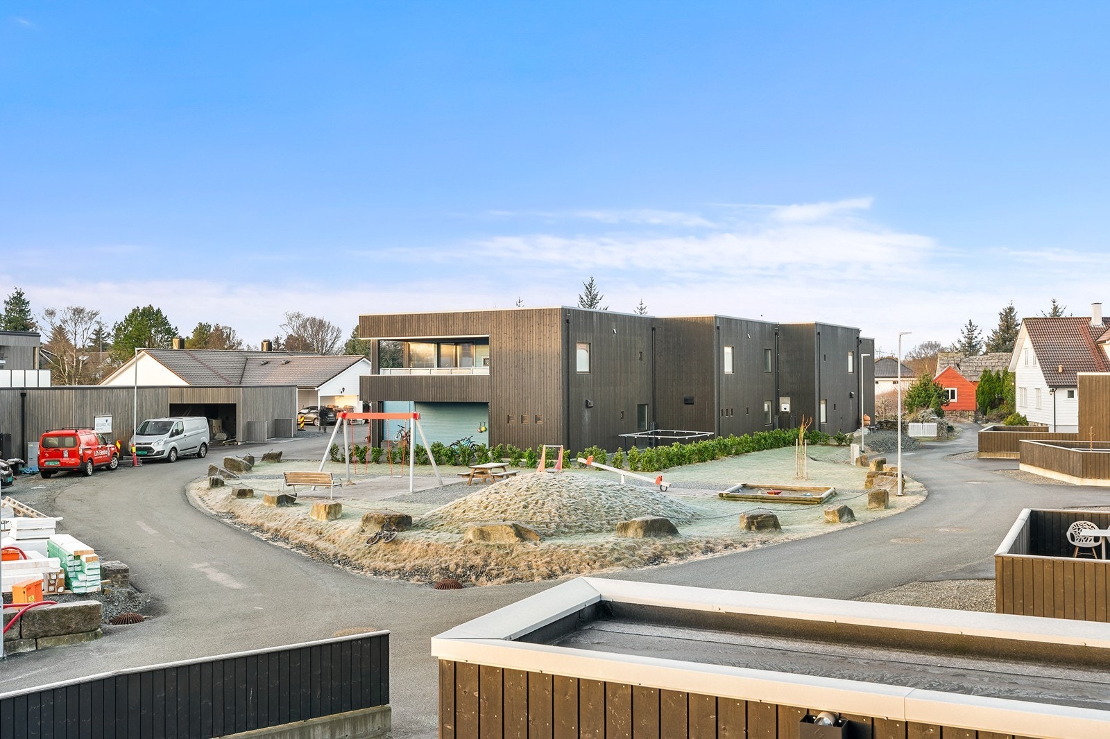 Det er lekeplass like ved eiendommen Galleribilde