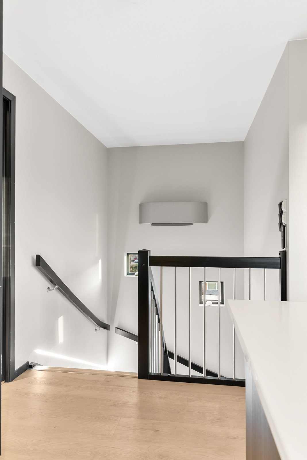 Det er varmepumpe også i trappeoppgang Galleribilde