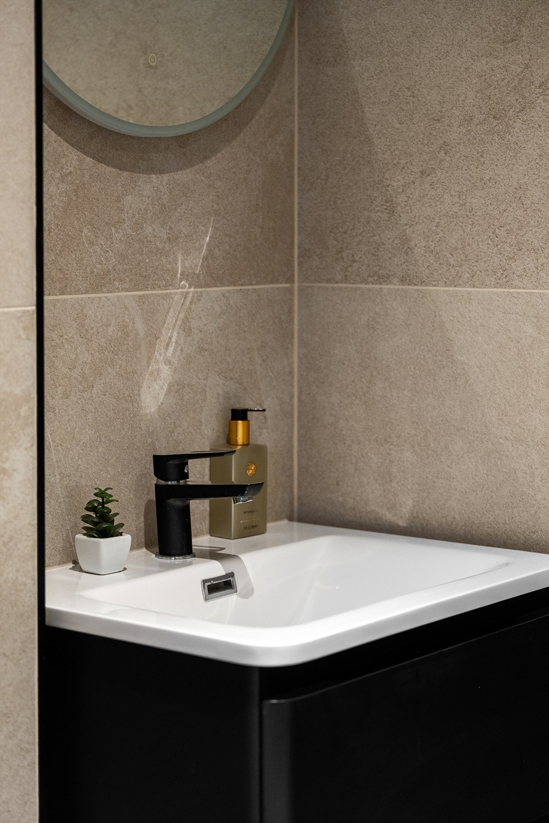 Det er installert gulvvarme som gir god komfort i hverdagen. Galleribilde