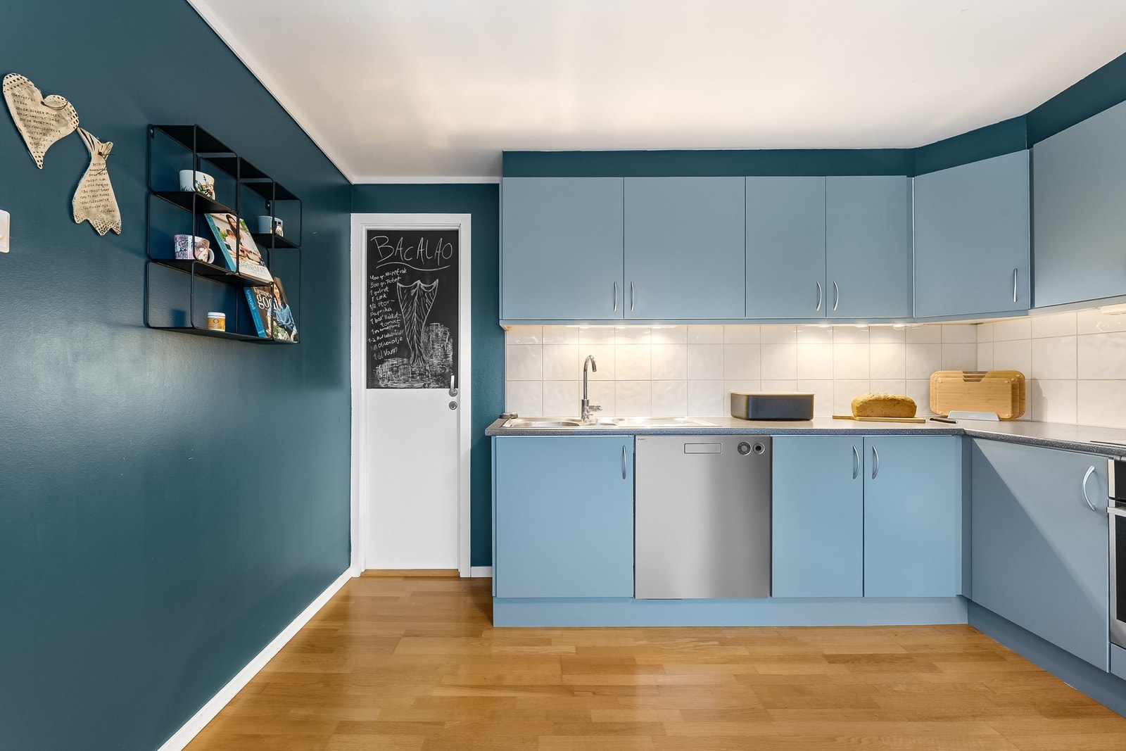 Bod i bakkant av kjøkkenet. Galleribilde