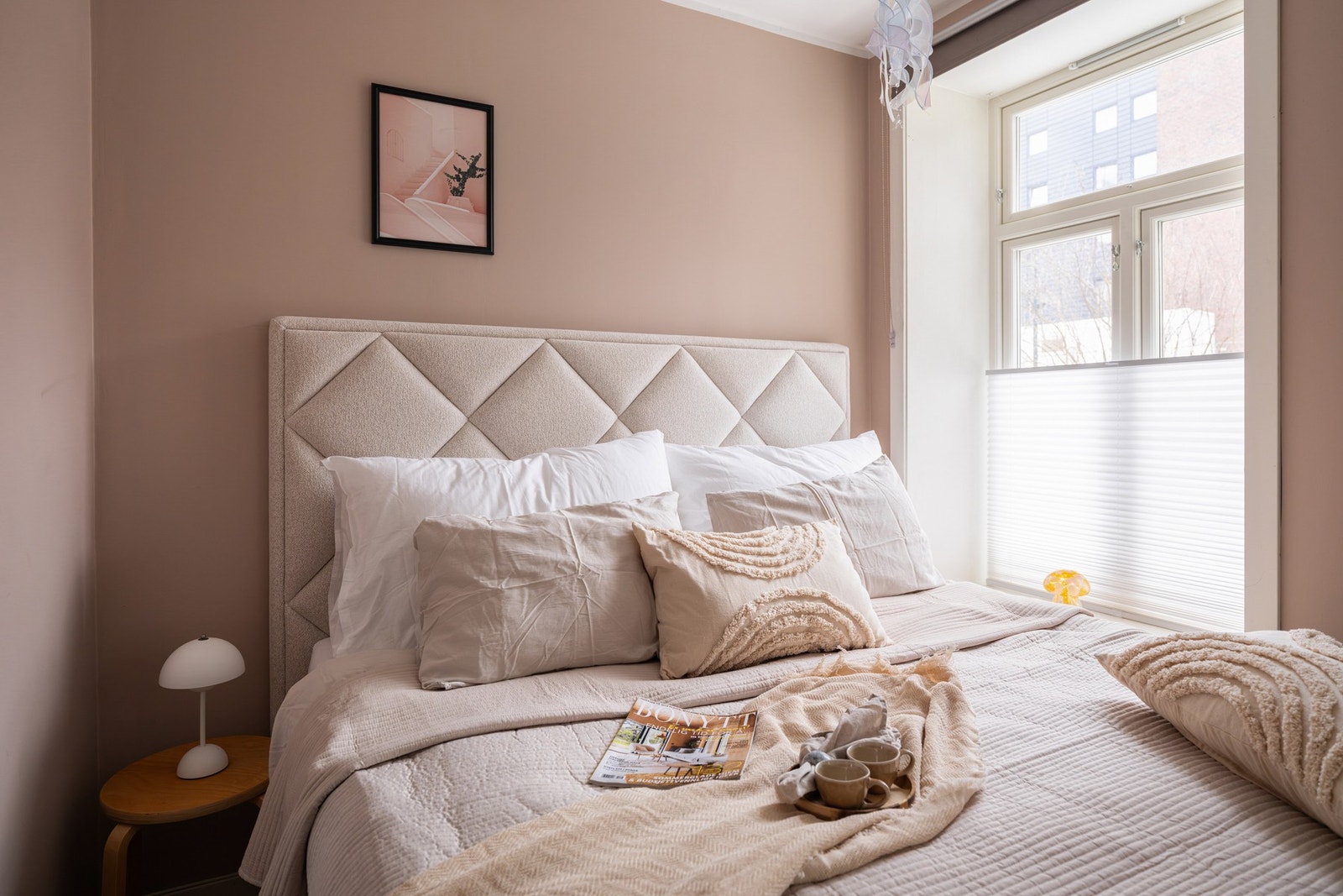 Det er plass til dobbeltseng på soverommet. Galleribilde