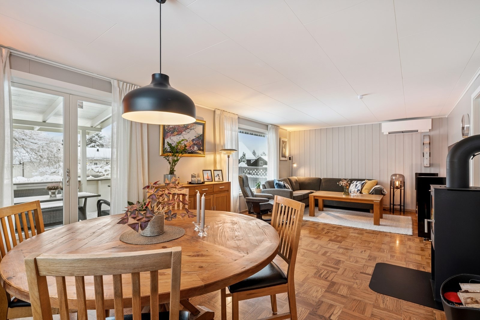 Et hjem som inviterer til ro, samvær og gode øyeblikk. Galleribilde