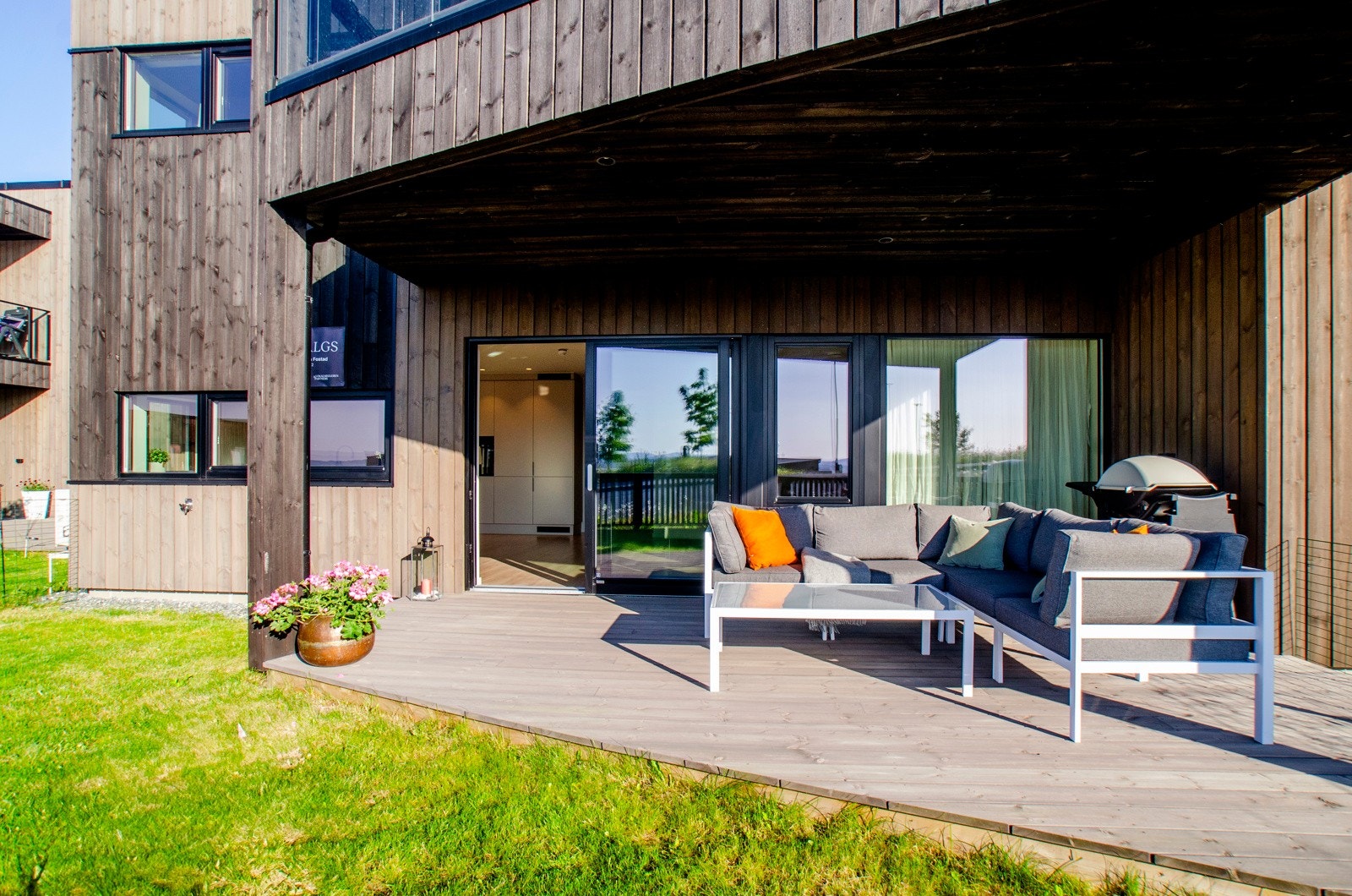 Uteplass Galleribilde