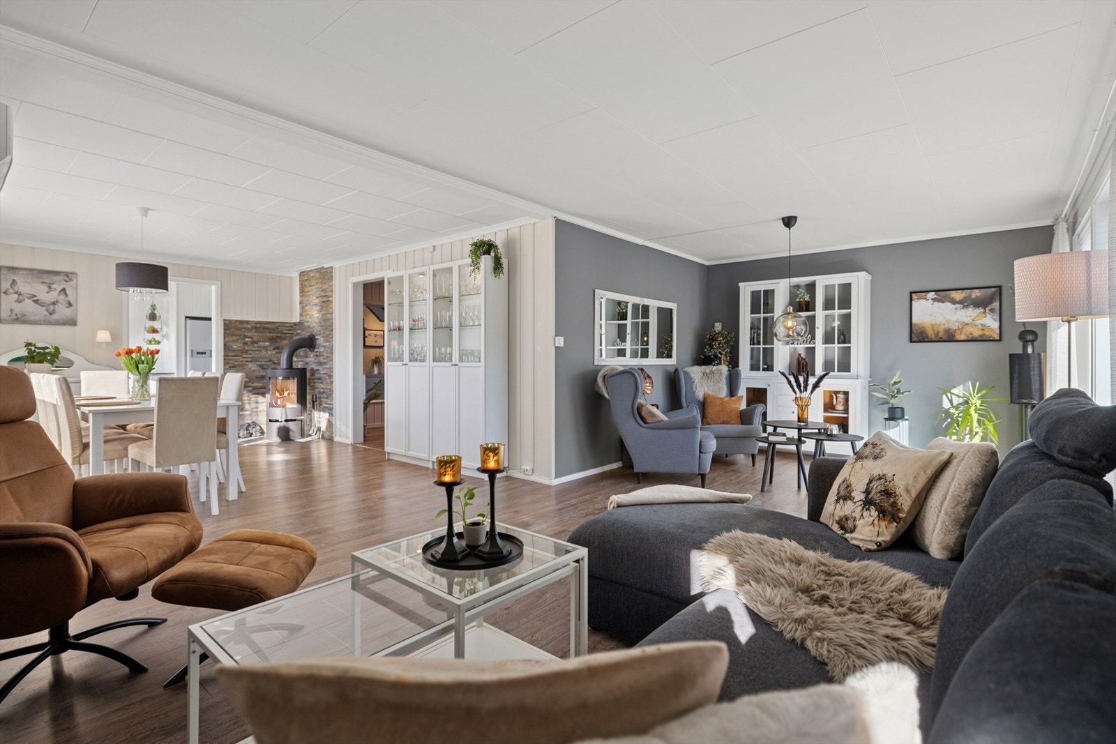 Stuen kan naturlig inndeles i soner. Galleribilde