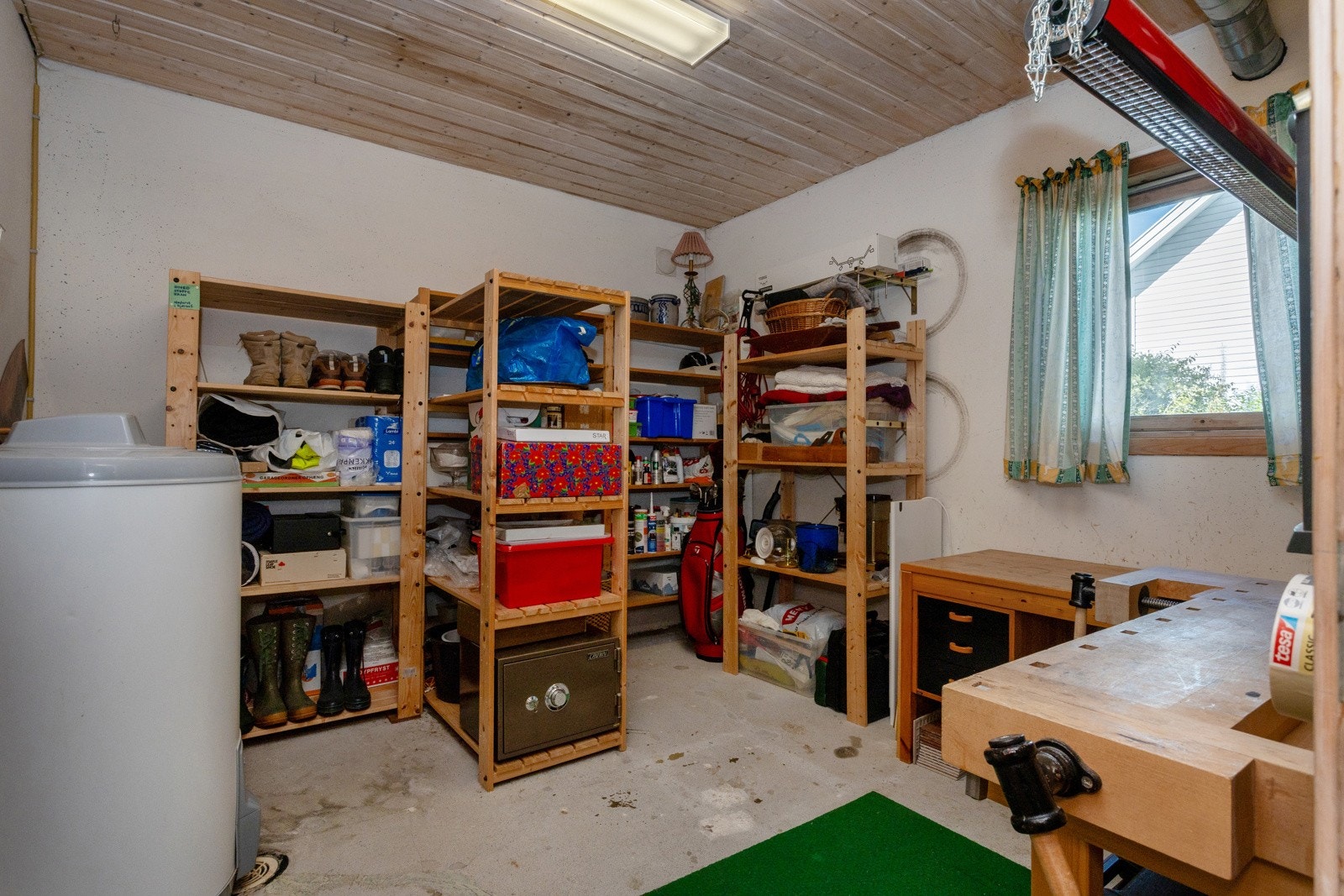 Stor snekkerbod/hobbyrom. Galleribilde