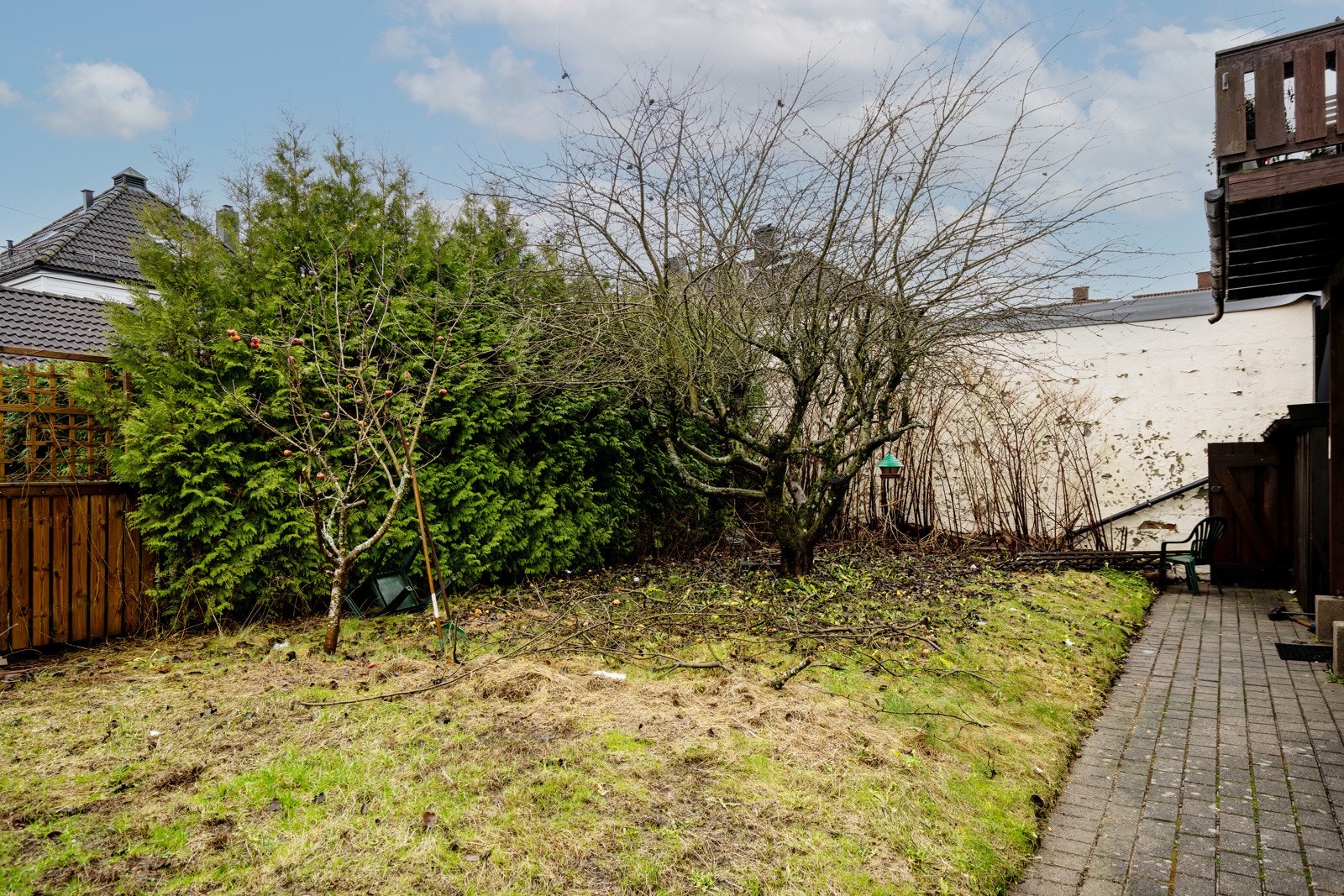 Liten, skjermet tomt. Galleribilde