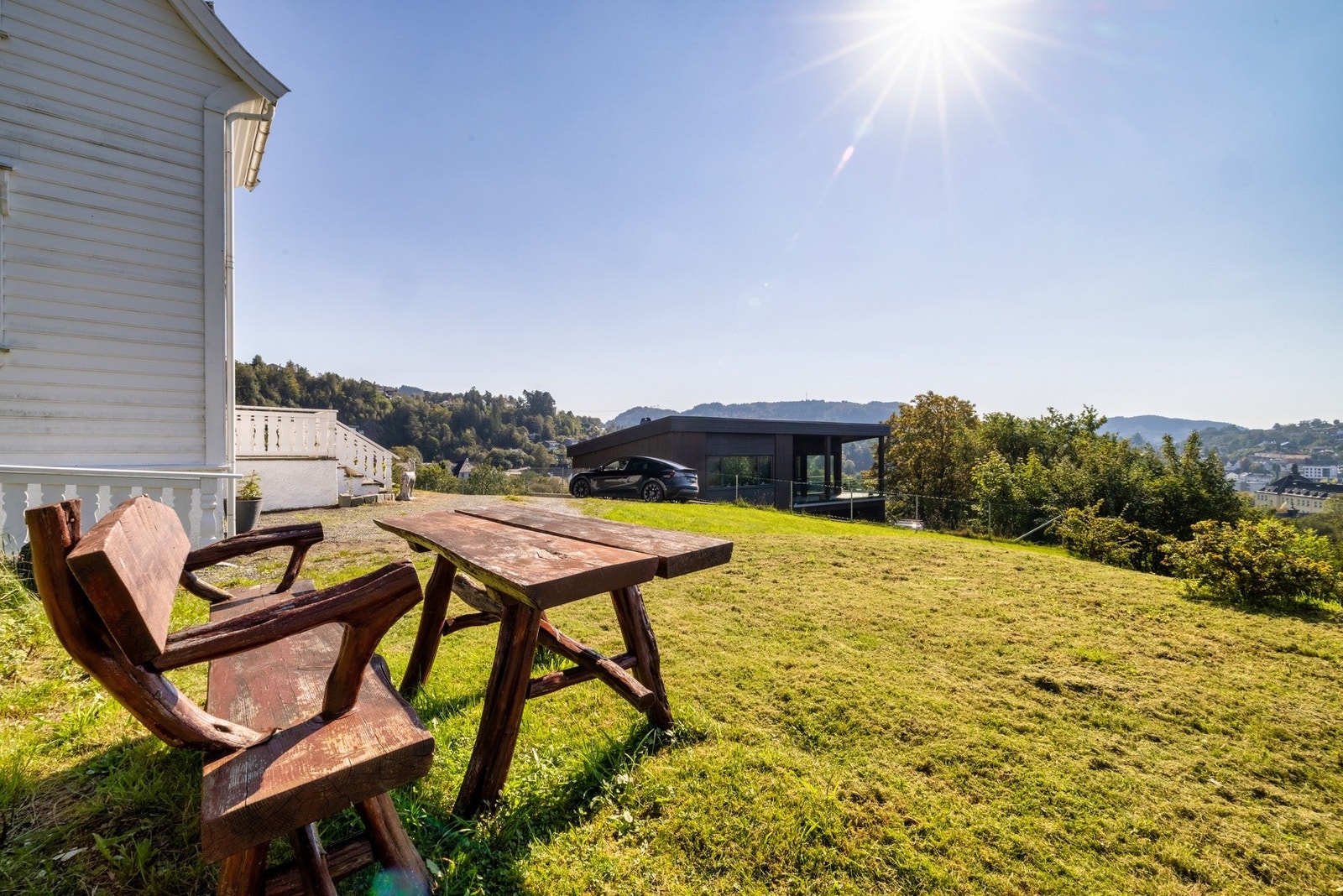 Det er gangavstand til flere barnehager og skoler i området. Galleribilde