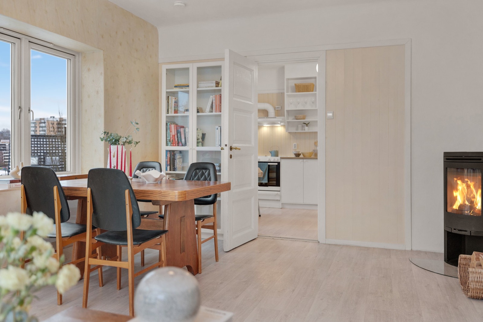 Peisovnen gir både god varme og hygge på kalde vinterkvelder. Galleribilde