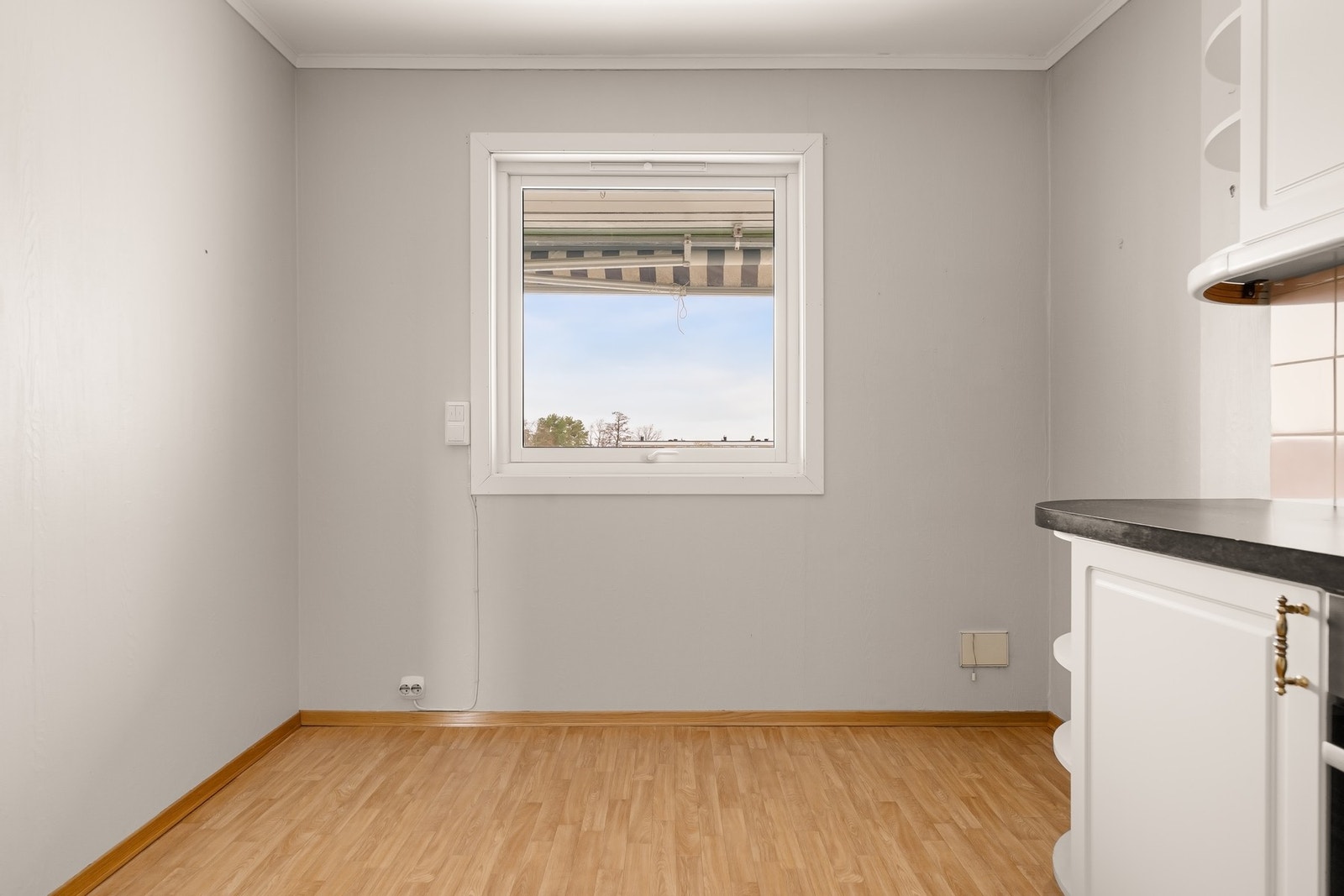 Det er plass på kjøkkenet til frokostgruppe Galleribilde