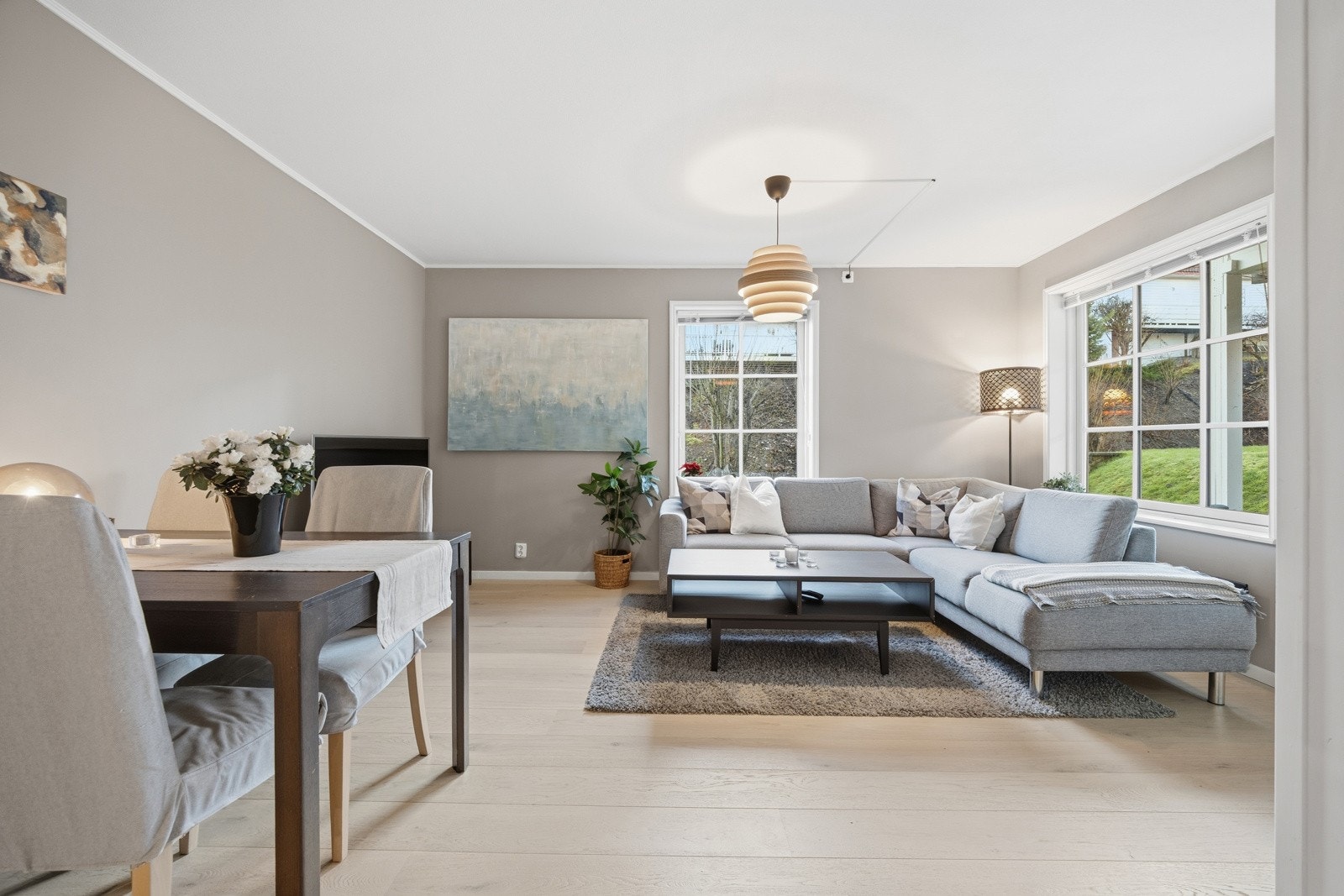 Leiligheten holder en fin og delikat standard Galleribilde