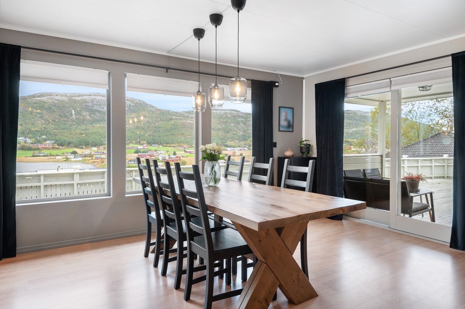 Flott utsikt fra spisestua! Galleribilde