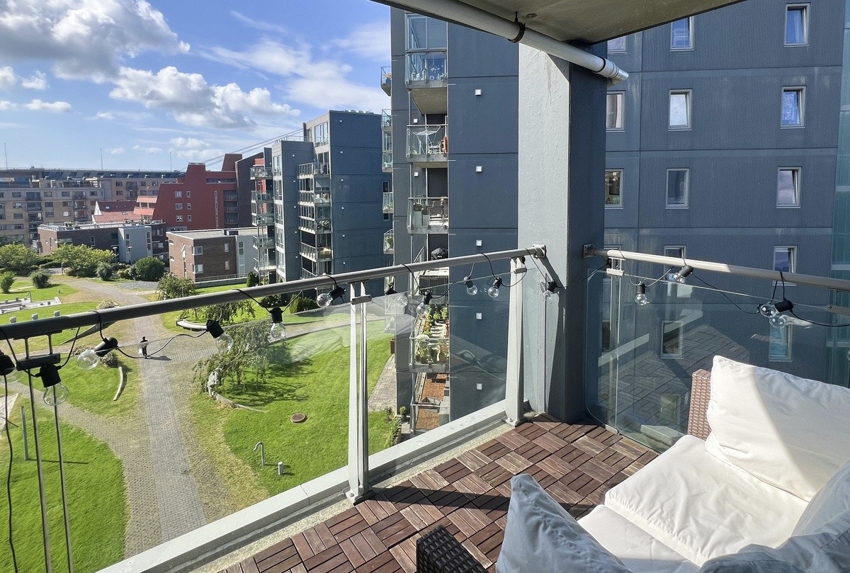 Balkong med kveldssol Galleribilde