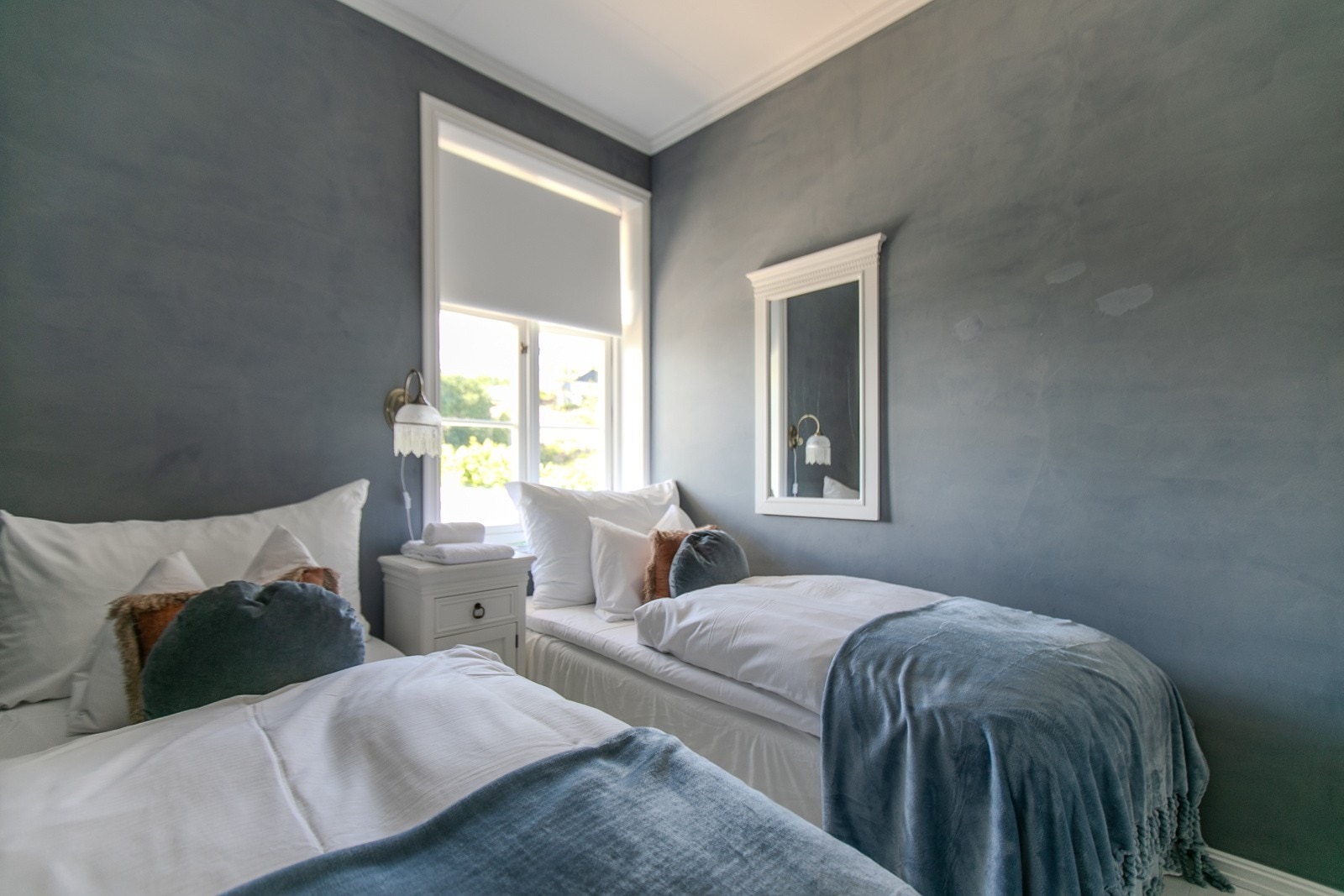 Soverom i minisuiten i vestfløyen 2.etasje Galleribilde