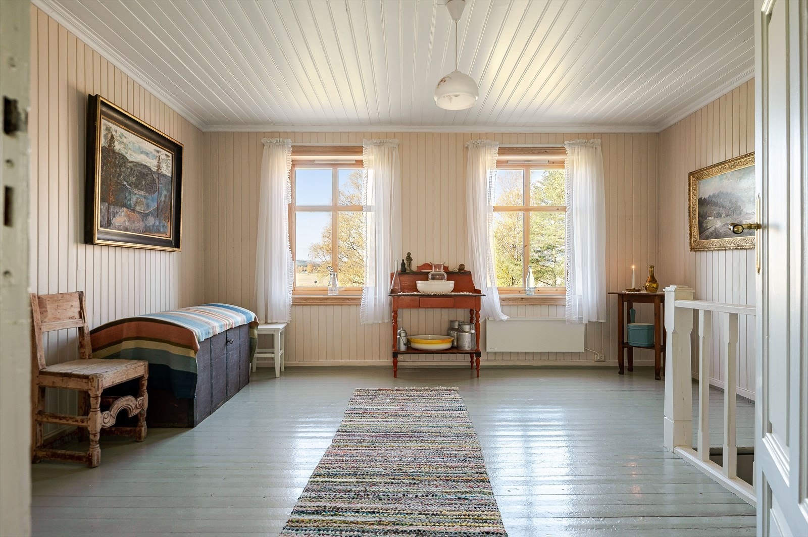 Gang/trapperom i 2. etasje. Galleribilde