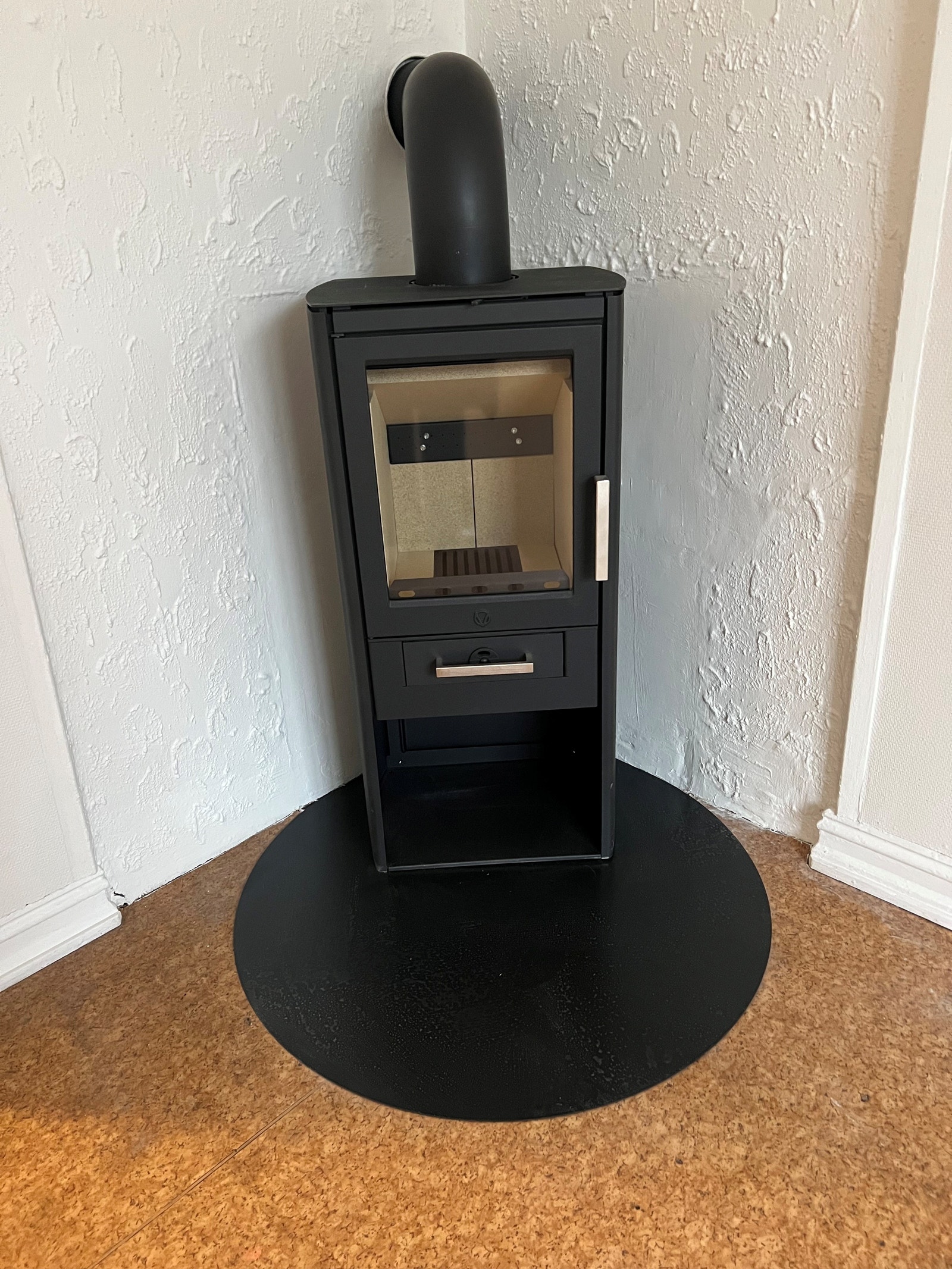 Helt ny ved ovn Galleribilde