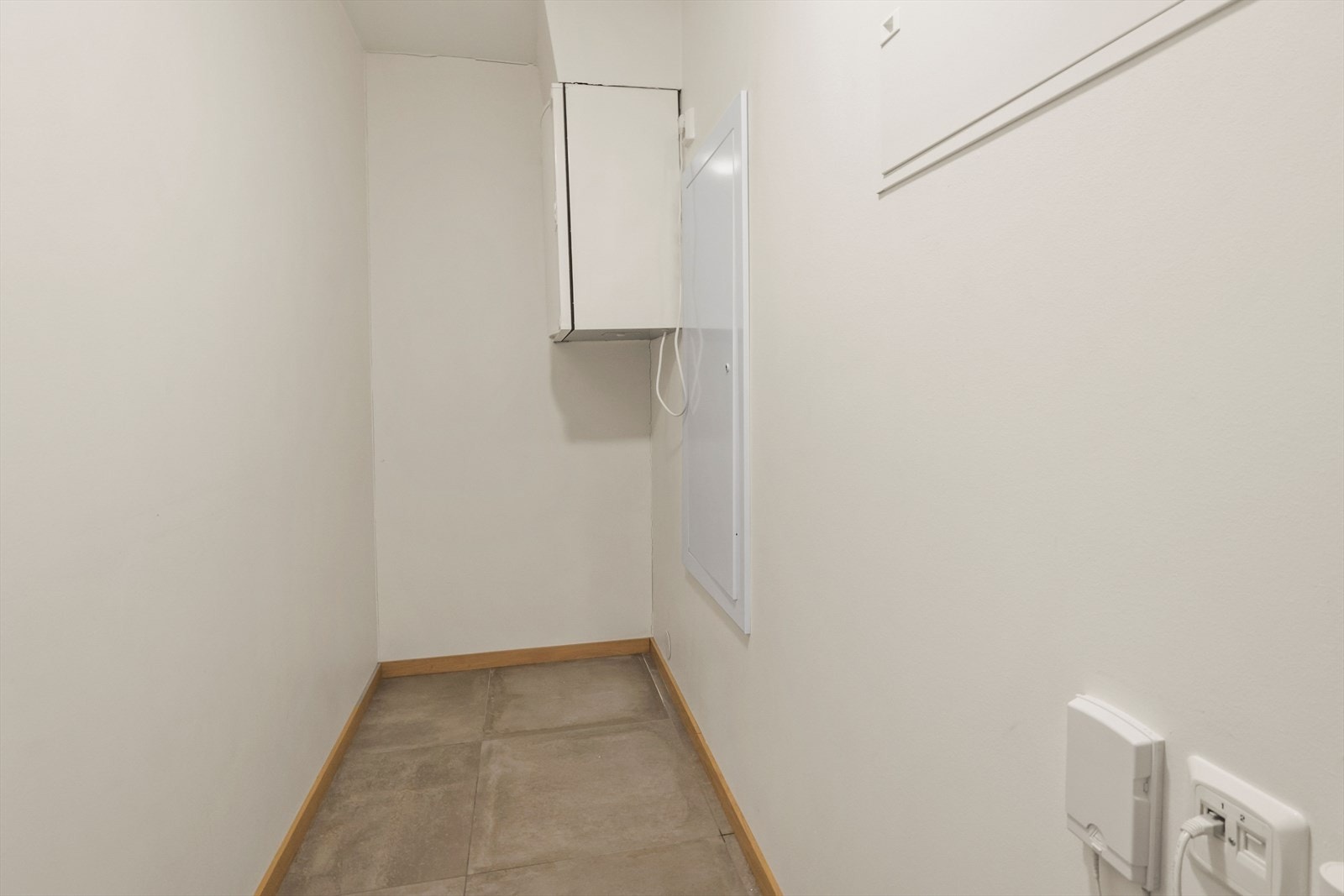 Innvendig bod/teknisk rom Galleribilde