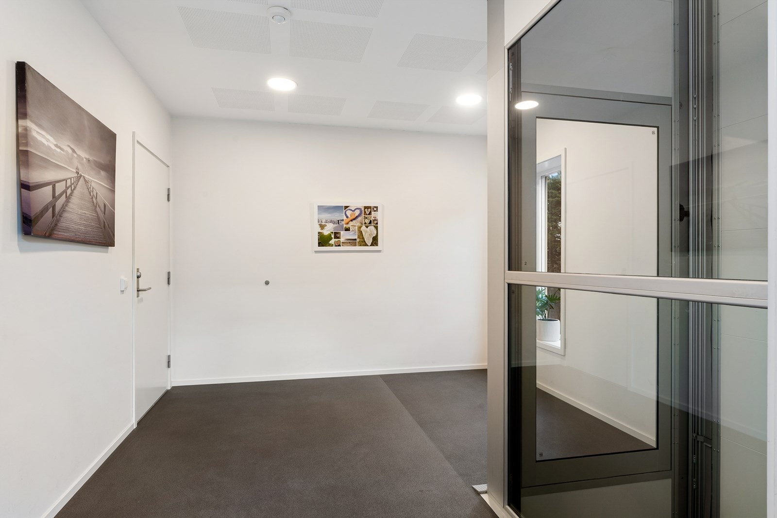 Livsløpsstandard med heis Galleribilde