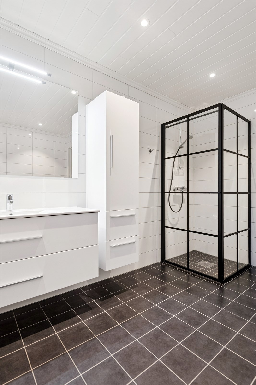 Bad i 2. etasje. Galleribilde