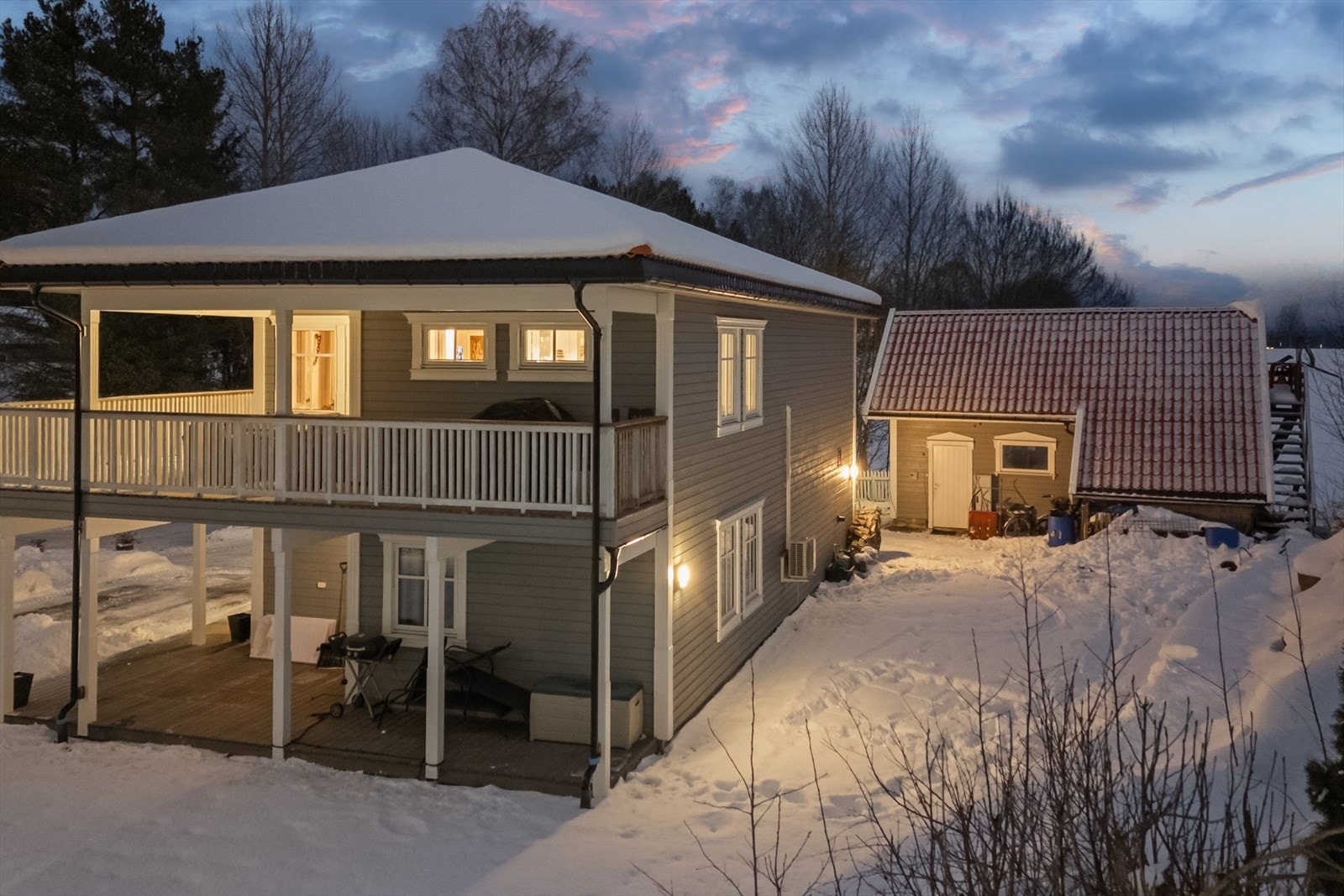 Kveldsstemning i Olsrudvegen 15! Galleribilde