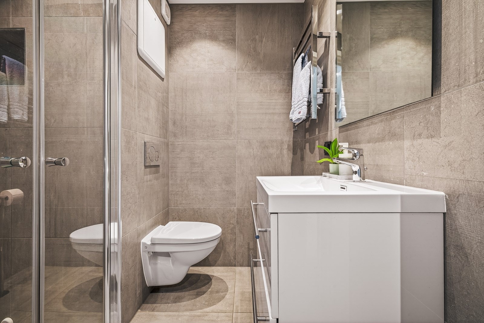 Nydelig bad som ble renovert i 2018 Galleribilde