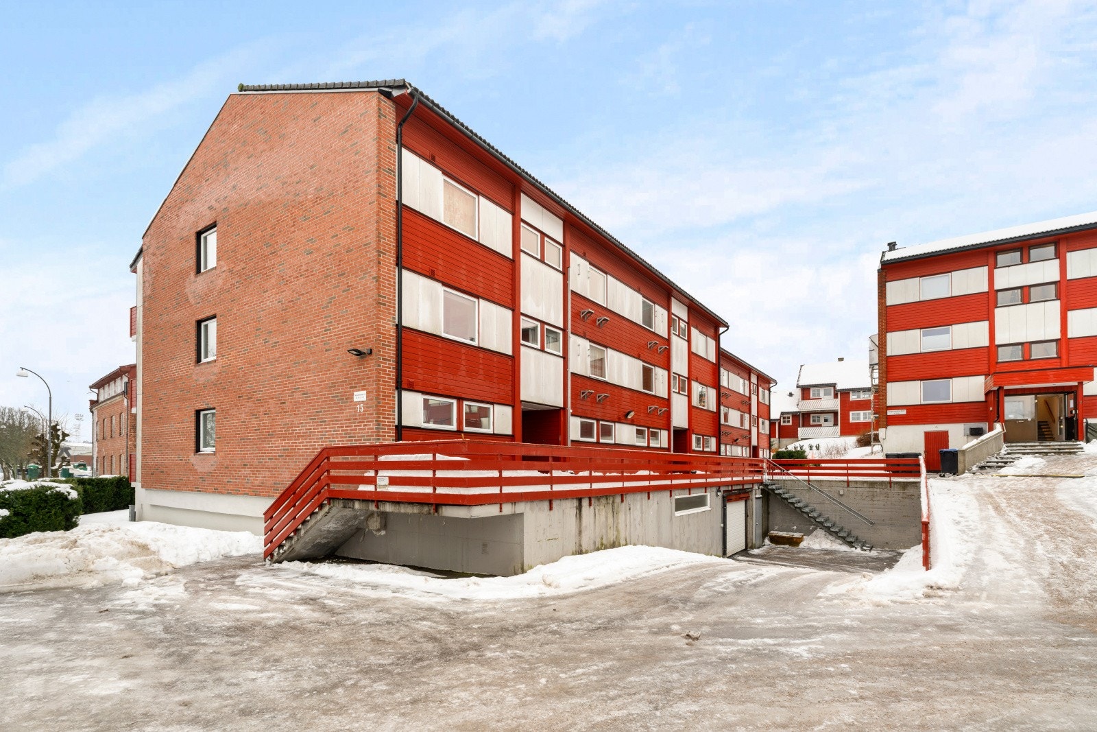 Trosvik er et attraktivt og barnevennlig område, med kort vei til flotte turområder, parker og alle fasiliteter du trenger i hverdagen. Galleribilde