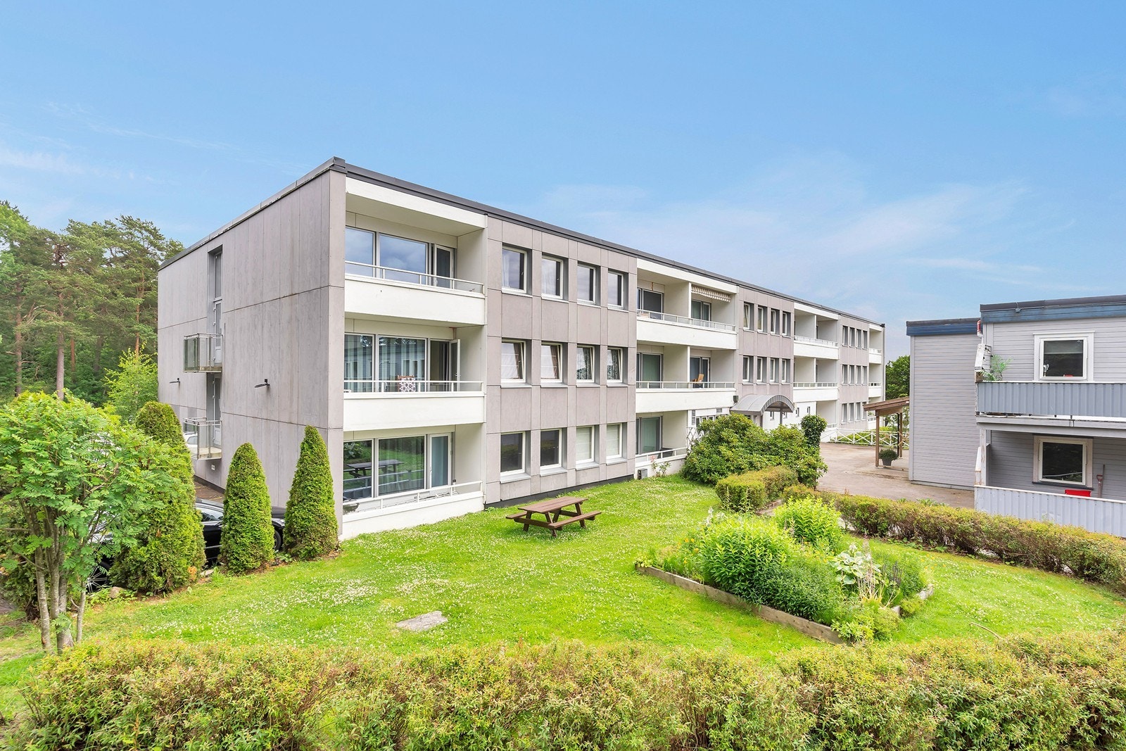 Her har vi for salg en lys og trivelig 2-roms andelsleilighet i lavblokk Galleribilde