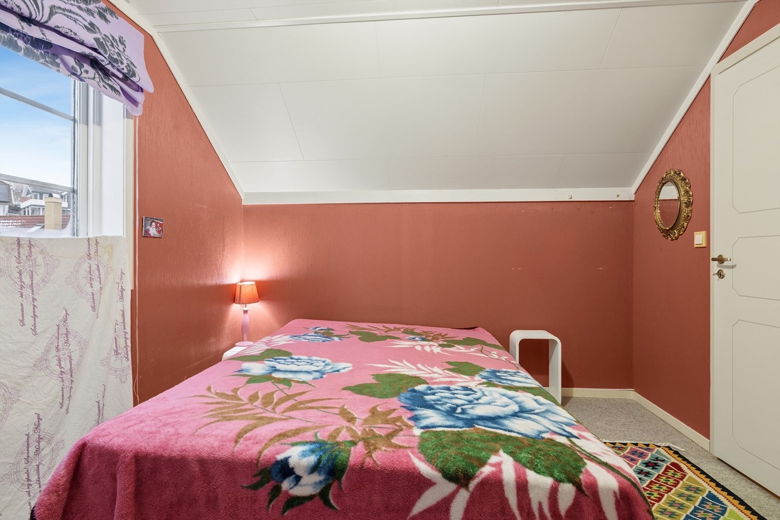 Soverom 2. etg. Galleribilde