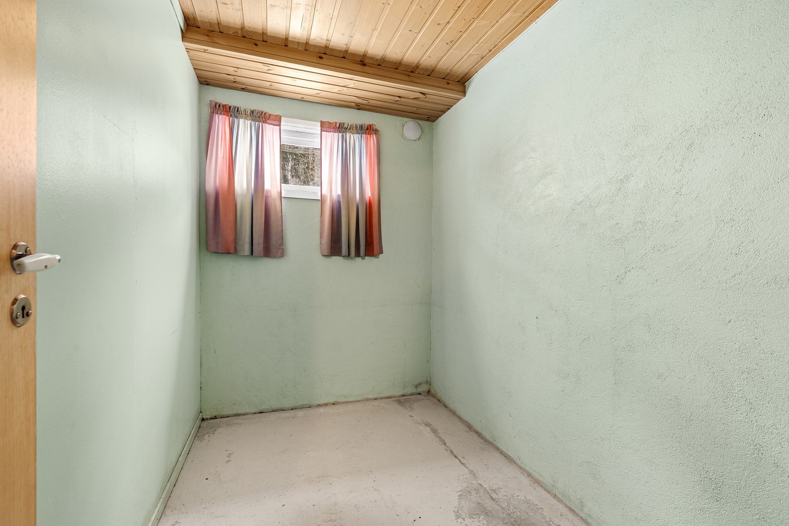 Bod i kjeller Galleribilde