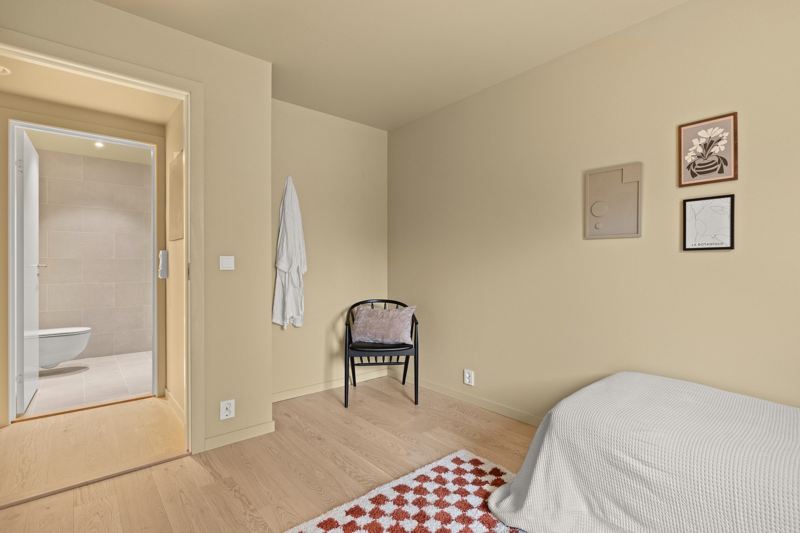 Det er også et toalett i tilknytning til gangen i 2. etasje. Galleribilde