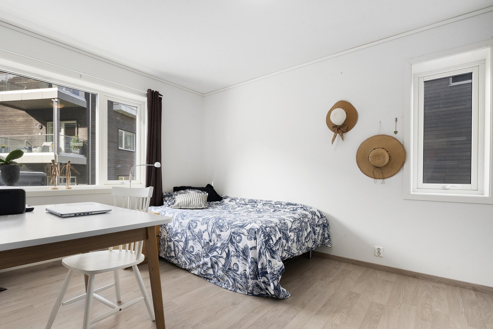 Hovudsoverom av god storleik Galleribilde