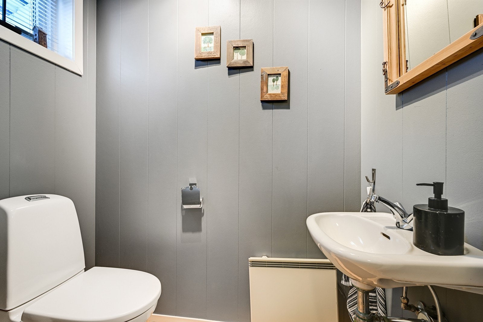 Eget toalettrom i 1. etasje. Galleribilde