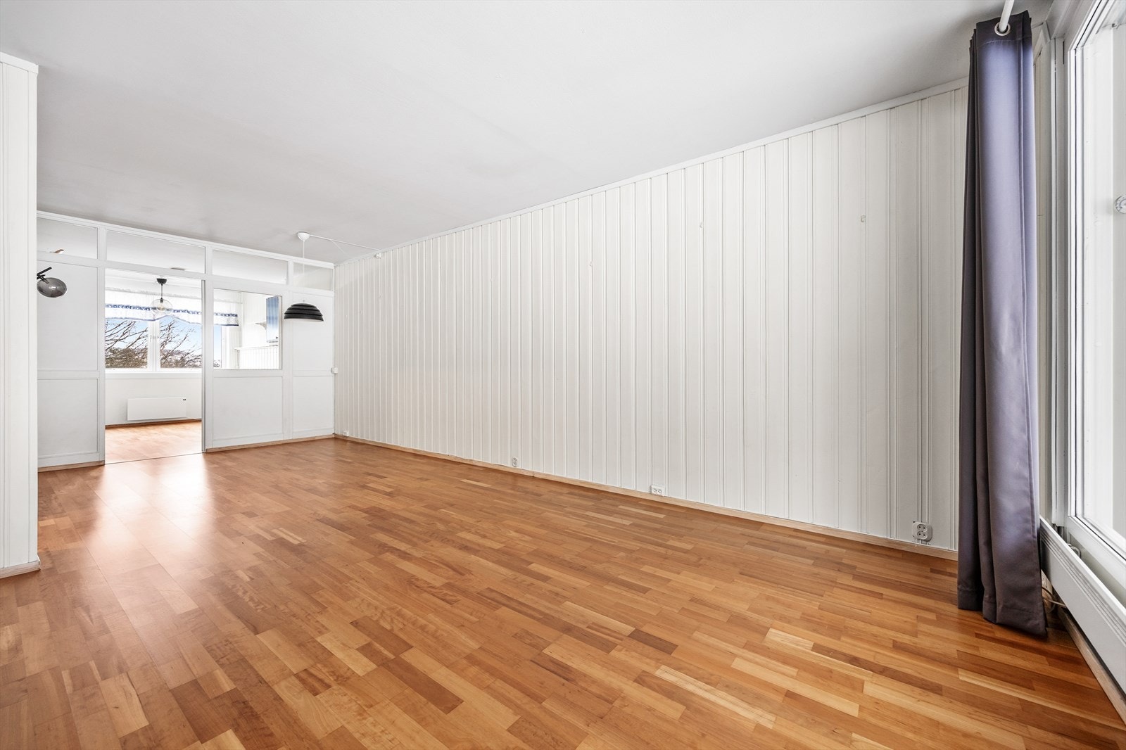 Her er det god plass til å samle familie og venner rundt et langbord. Galleribilde