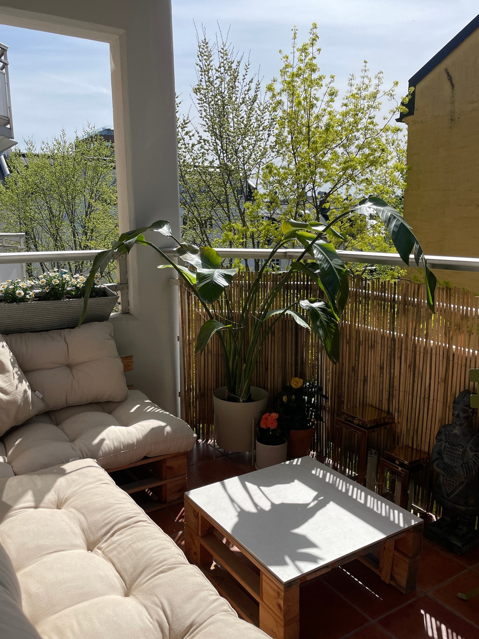 Her har du sol fra morgen til kveld på sommeren. Galleribilde