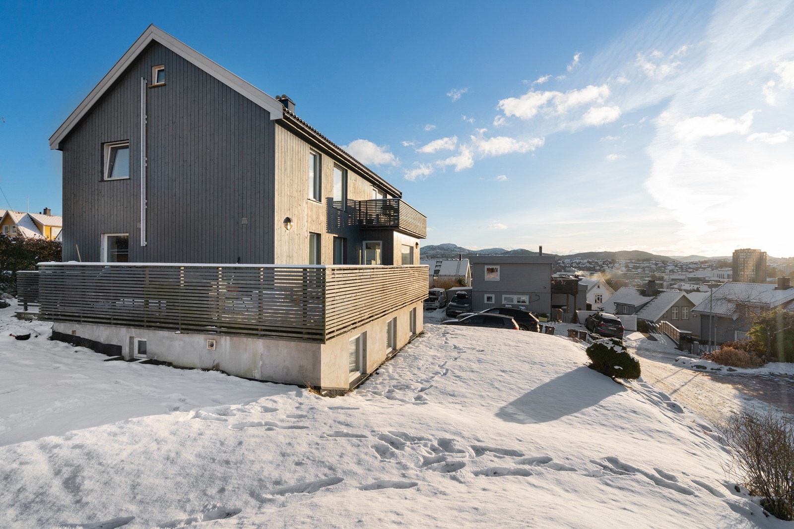 Fra boligen er det nærhet til alle fasiliteter. Galleribilde