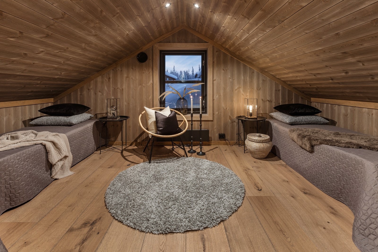 Et eget rom på hemsen gir mulighet for ekstra sengeplasser. Galleribilde