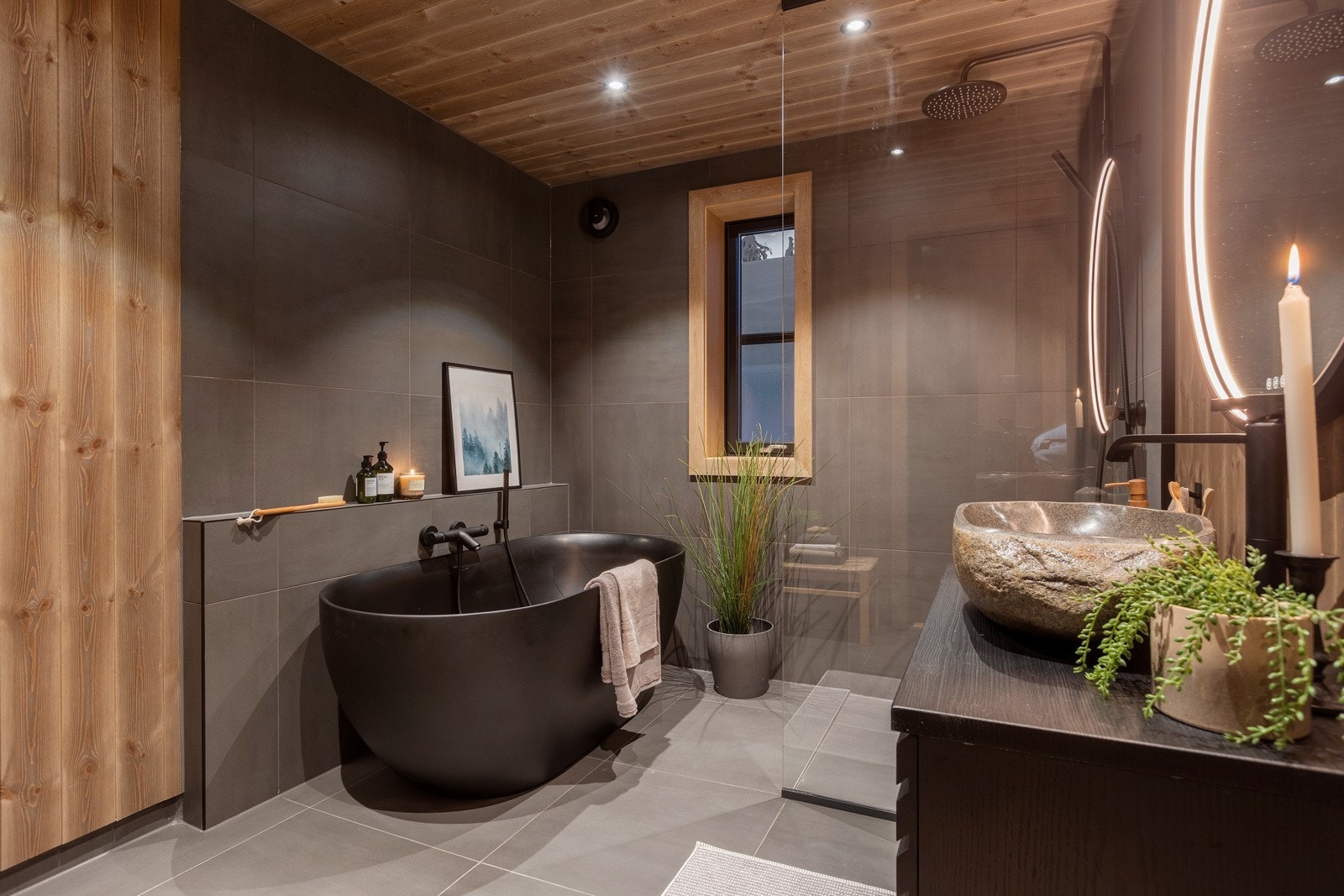 Hyttas 2 bad er begge stilfullt innredet. Galleribilde