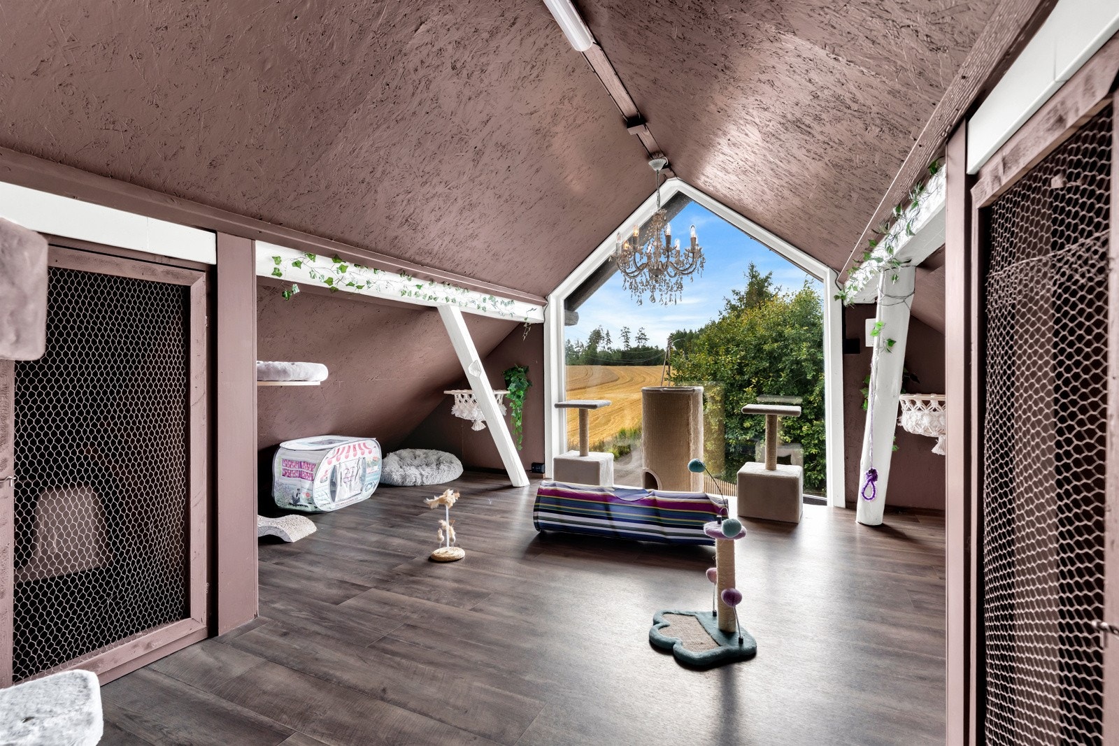 Over to etasjer Galleribilde