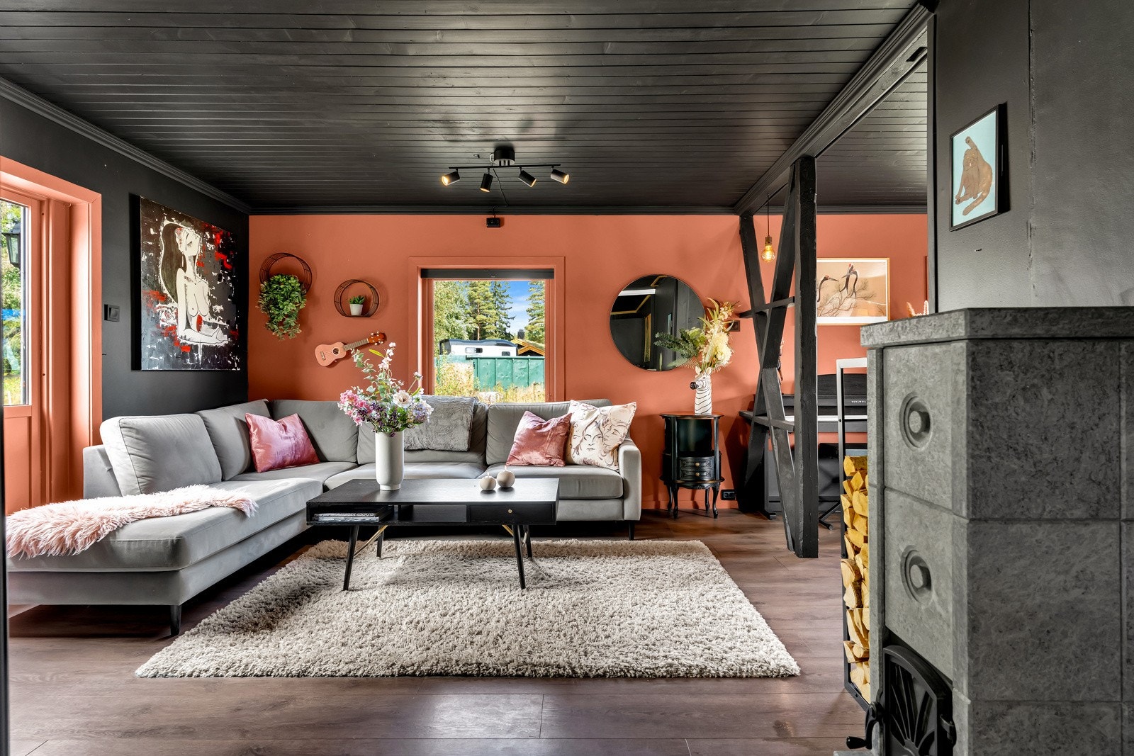 Det ble satt inn ny klebelsteinspeis i 2024 Galleribilde