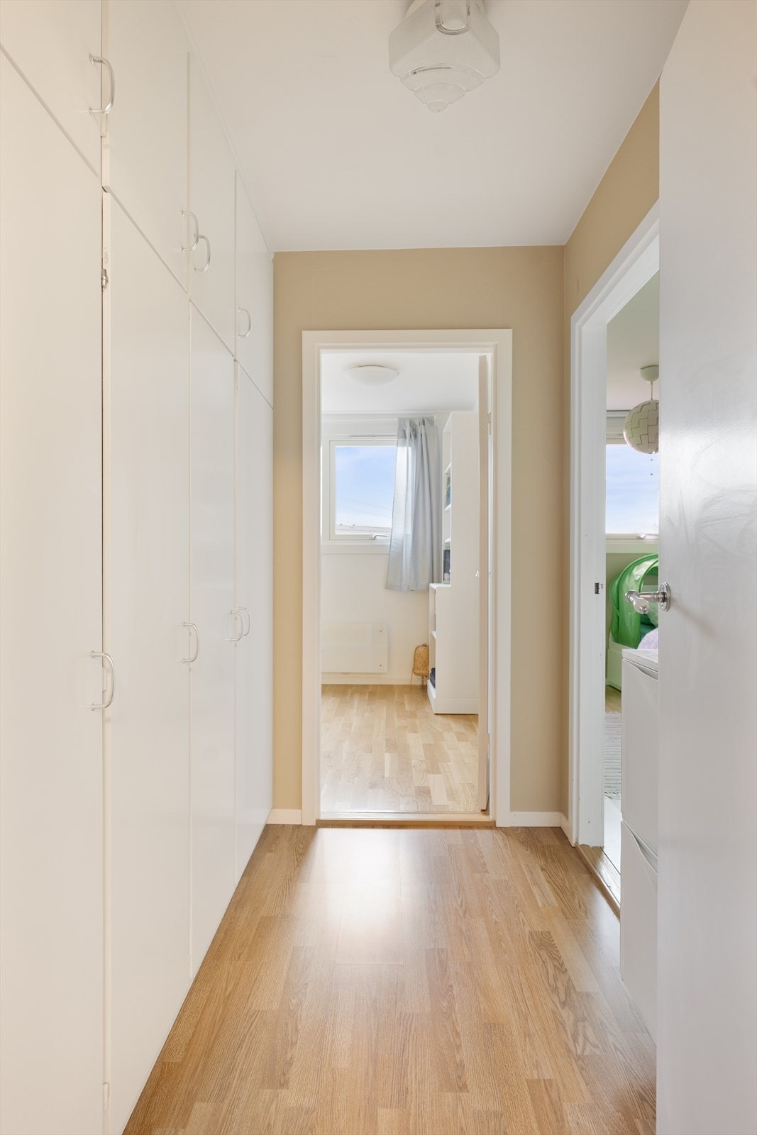 Gang mot 2 soverom Galleribilde