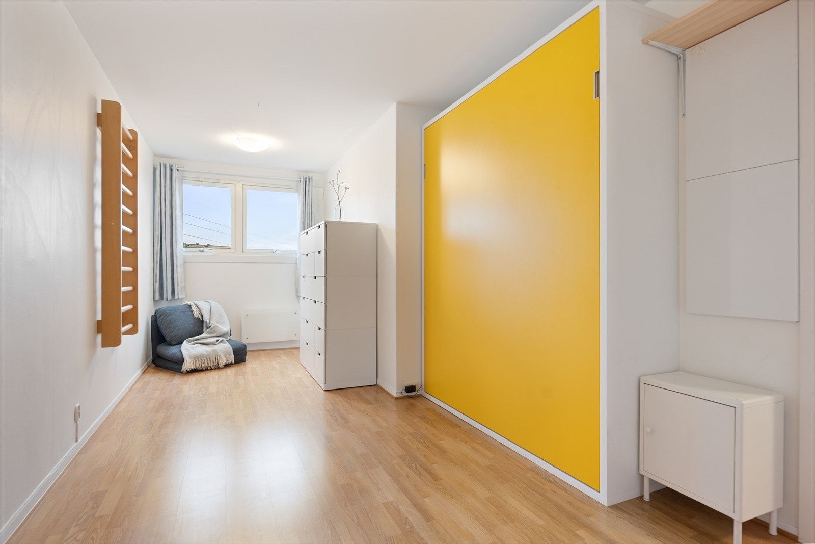 Hovedsoverom med skapseng / Murphybed Galleribilde