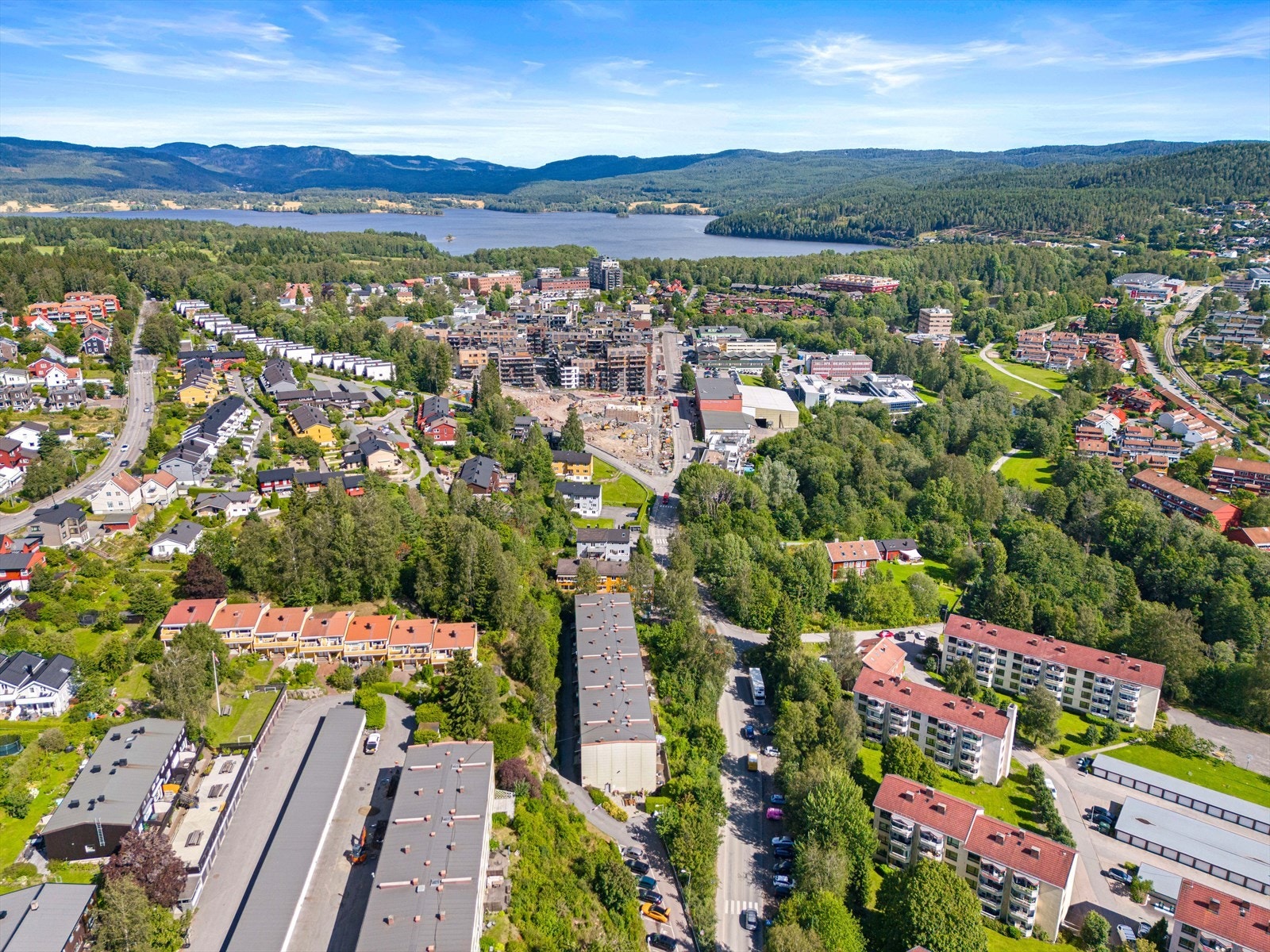 Frysja fra lufta - fredelig, grønt og ideelt for deg som ønsker nærhet til både natur og by. Galleribilde