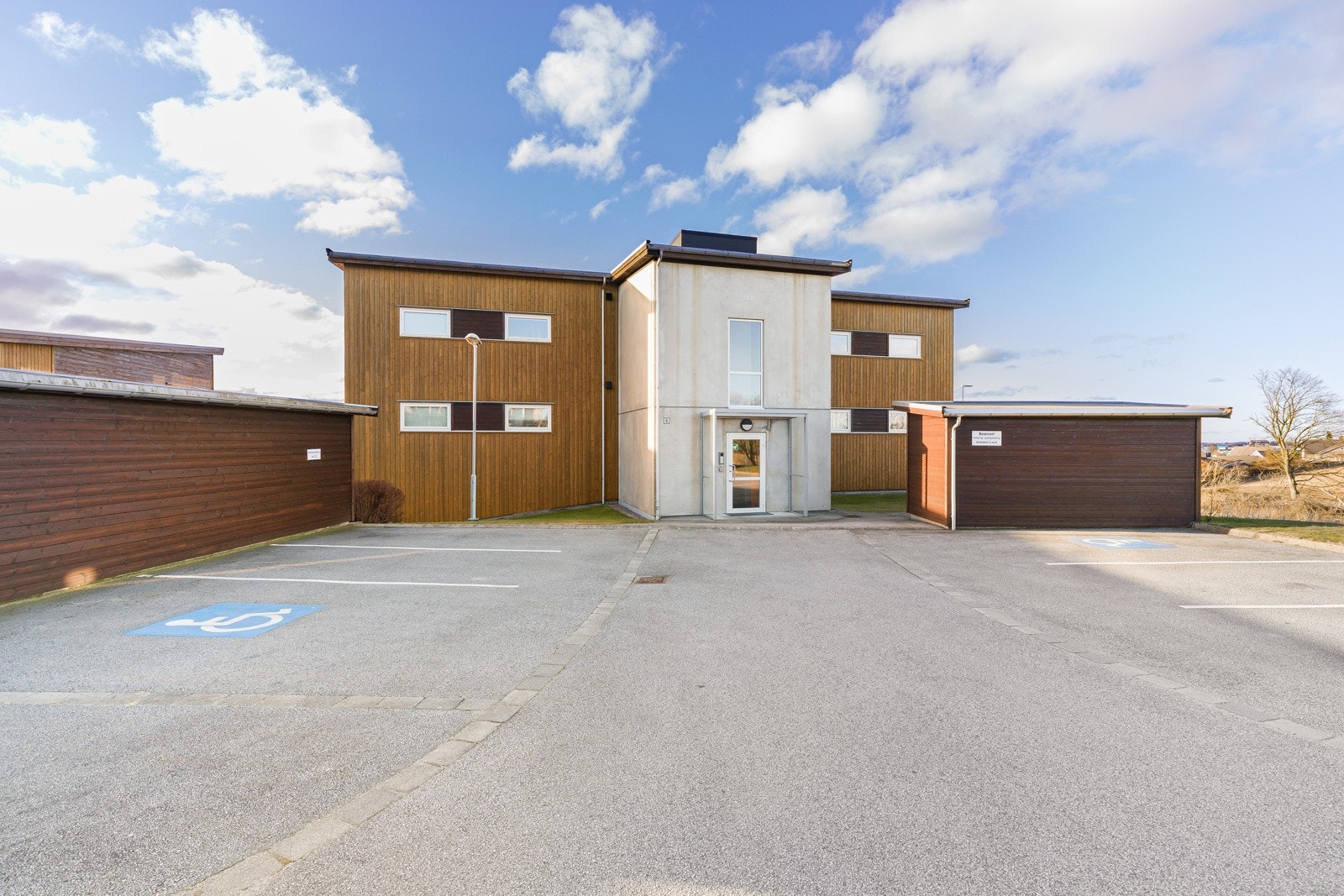 Ikke langt fra boligen finnes nydelige tur- og rekreasjonsområder. Galleribilde