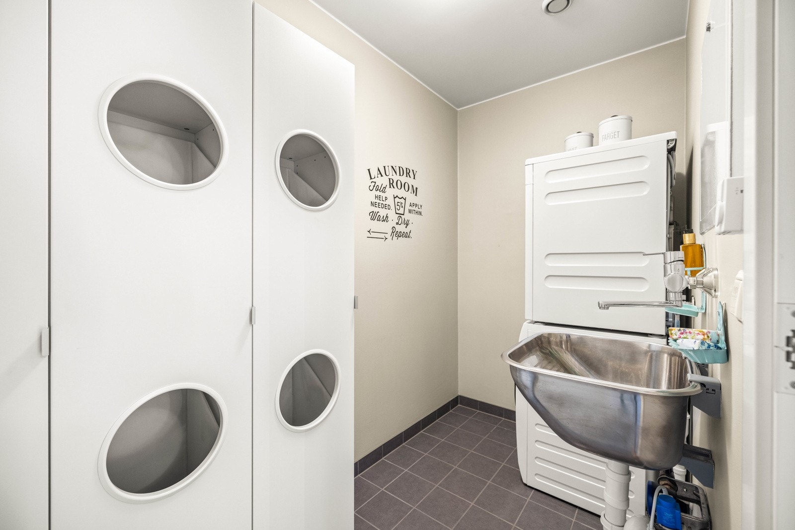 Separat vaskerom. Galleribilde