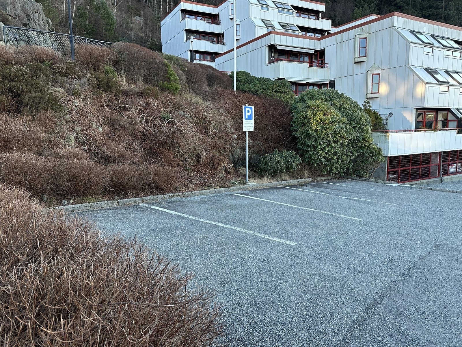 Gode parkeringsmuligheter, også for gjester Galleribilde