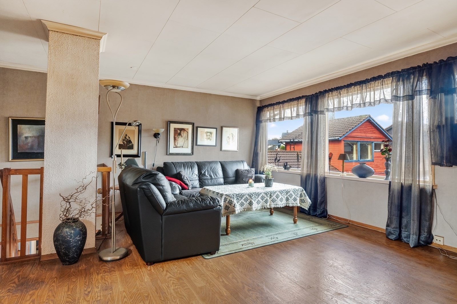 Perfekt som TV-stue, lekerom eller hjemmekontor. Galleribilde