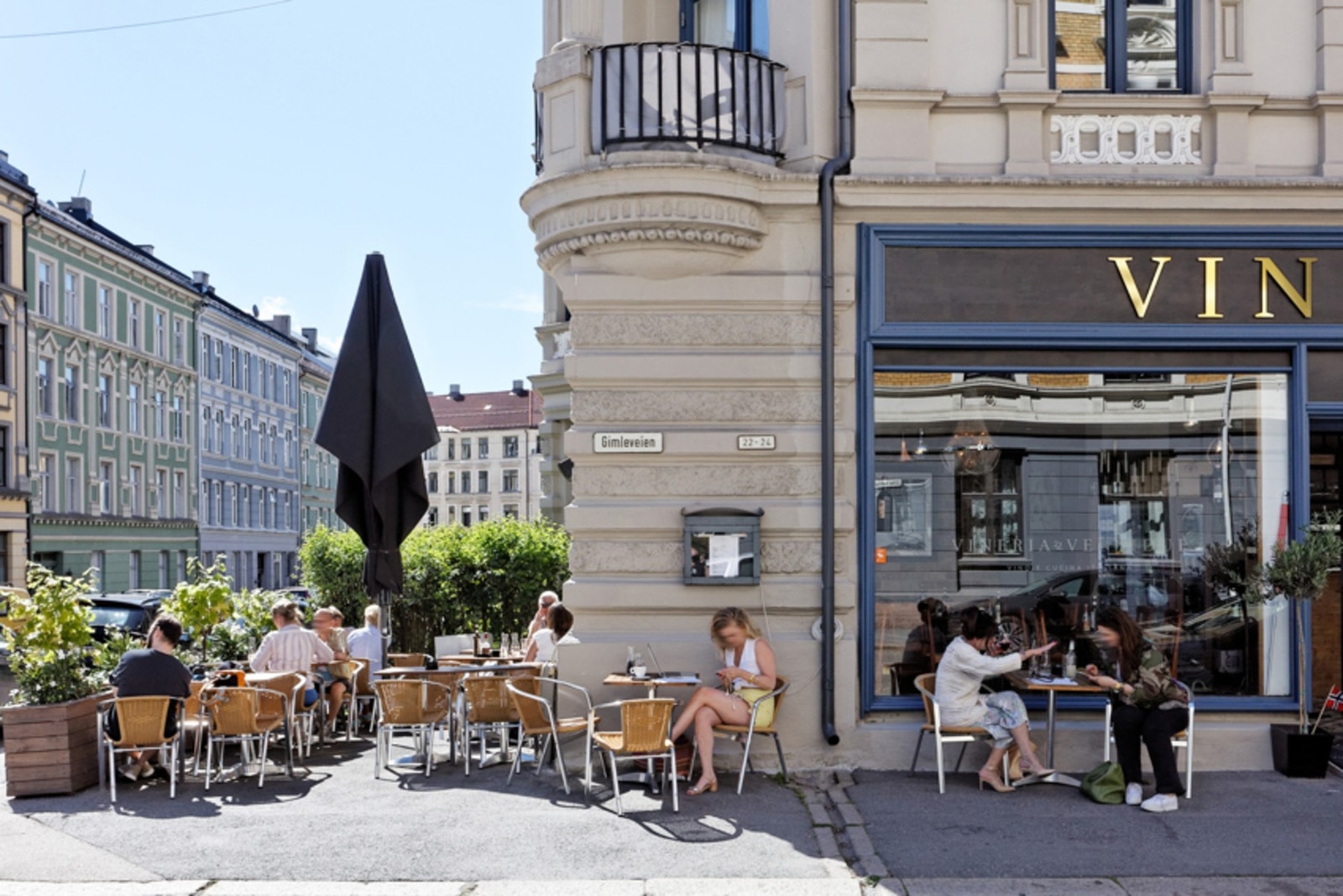 Herunder bl.a. Vineria Ventidue, Bygdøy Allé Restaurant, Enoteca vinbar, Gabels café, Kaffebrenneriet, Fjeldberg fisk & vilt, Gimle Kino m.m. Galleribilde
