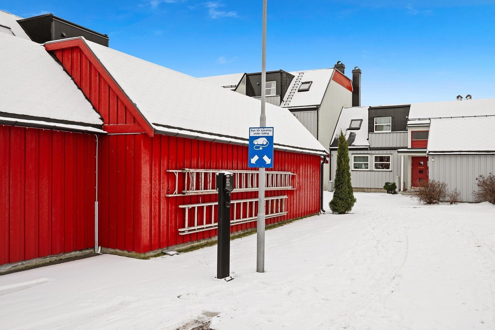 Borettslaget har elbillading for beboere Galleribilde