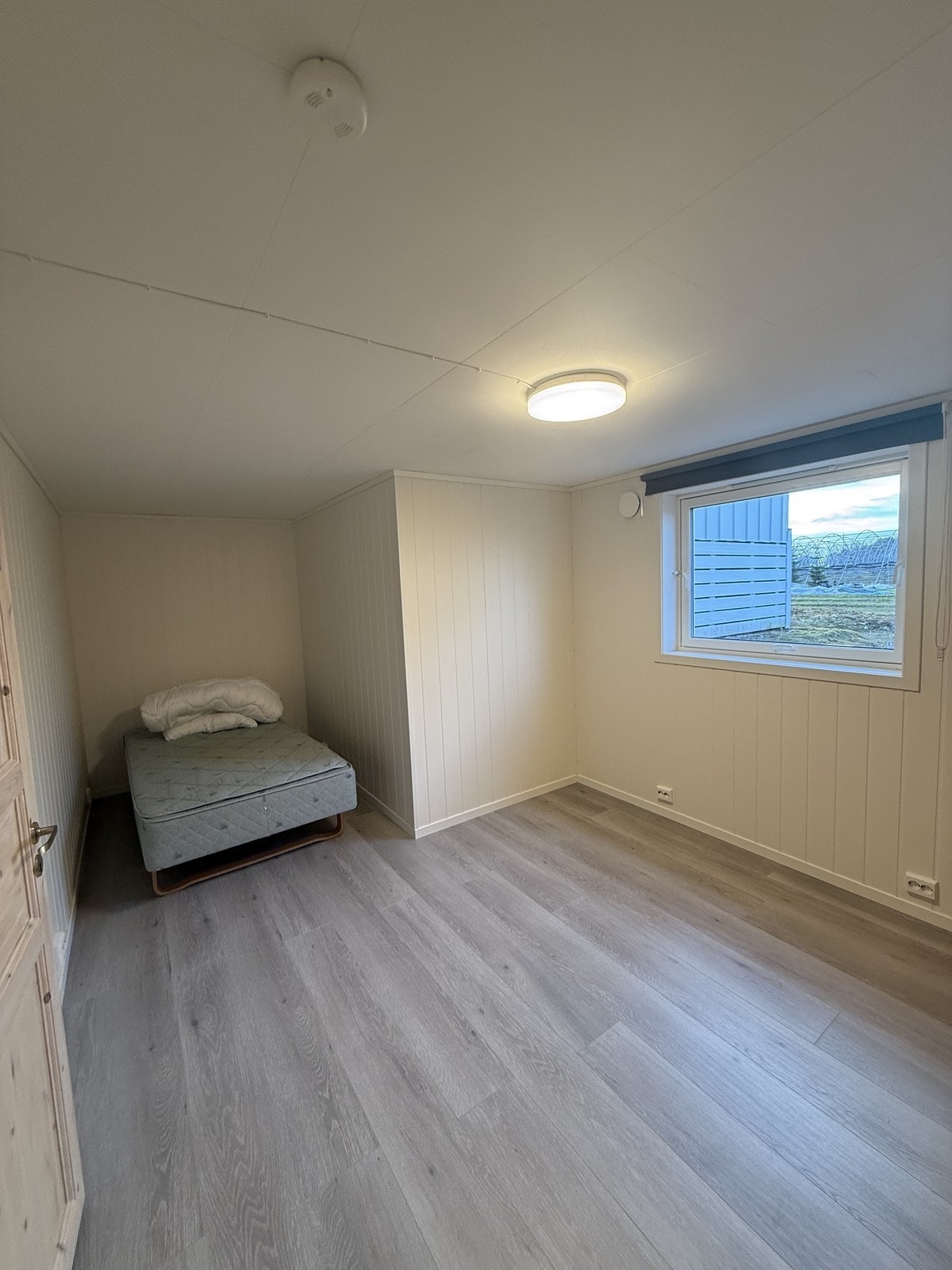 Rom 2 i kjeller - ikke godkjent til varig opphold Galleribilde