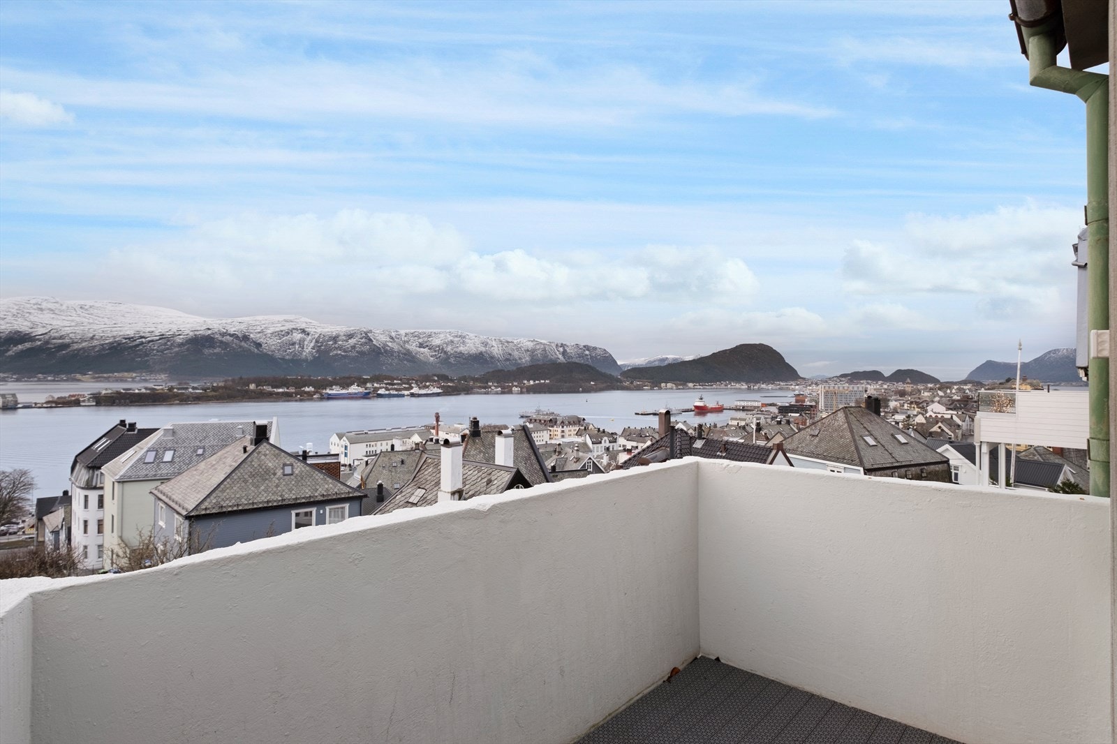 Vanvittig utsikt fra balkongen i 2. etasje Galleribilde